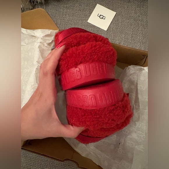 BNWT UGG Fluffita Platform Slides – Red – Size 9 - Picture 8 of 14